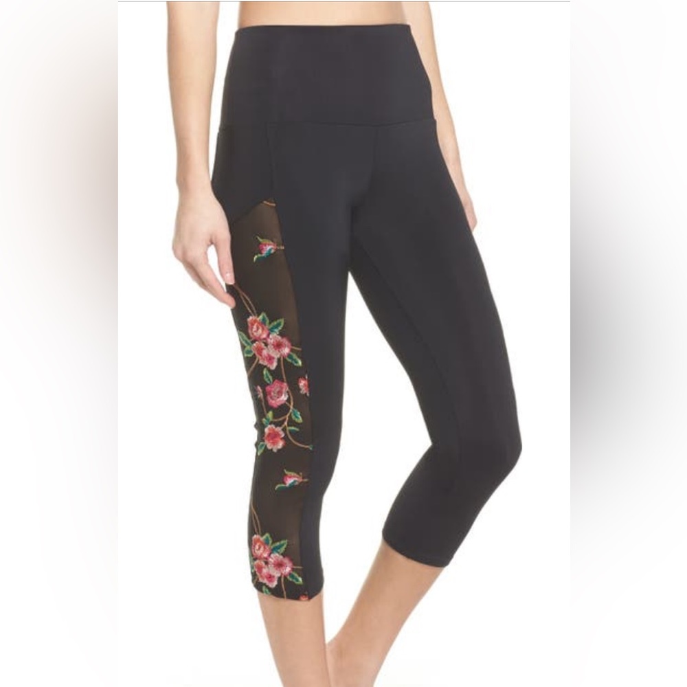 Onzie High Waist Leggings Small/ medium with Floral mesh detail
